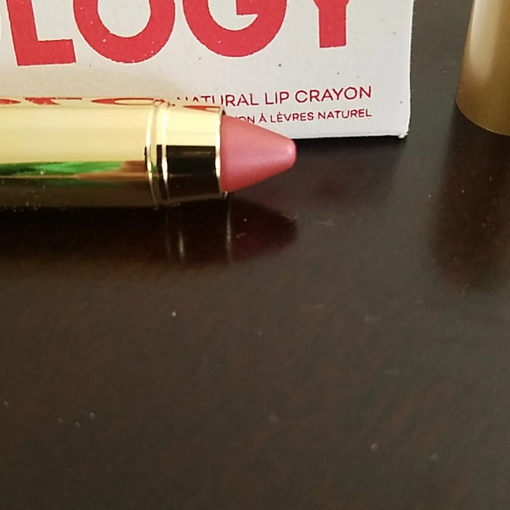 Axiology natural lip crayon in vibration color